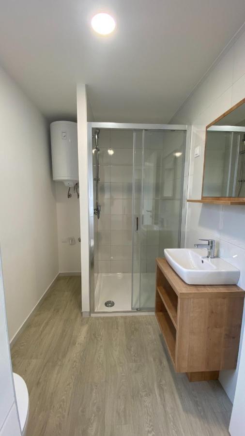דראגה Luxury Mobile Home Pretty Green - Premium - Oaza Mira Resort -50 M From The Beach מראה חיצוני תמונה