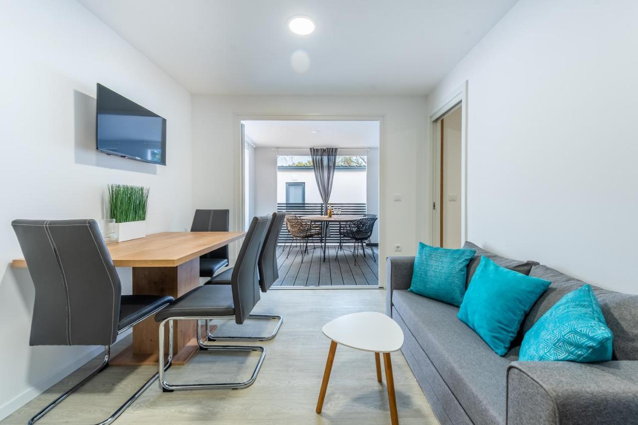 דראגה Luxury Mobile Home Pretty Green - Premium - Oaza Mira Resort -50 M From The Beach מראה חיצוני תמונה