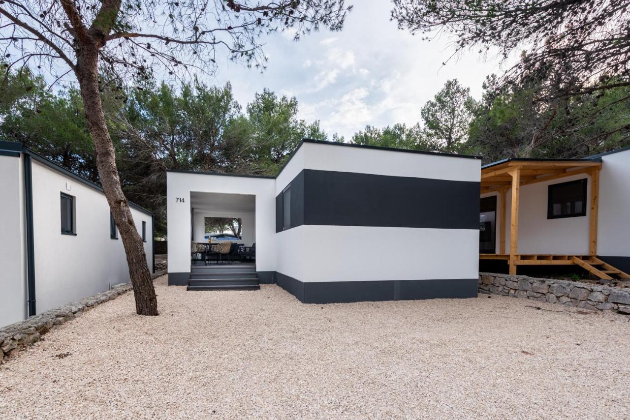 דראגה Luxury Mobile Home Pretty Green - Premium - Oaza Mira Resort -50 M From The Beach מראה חיצוני תמונה