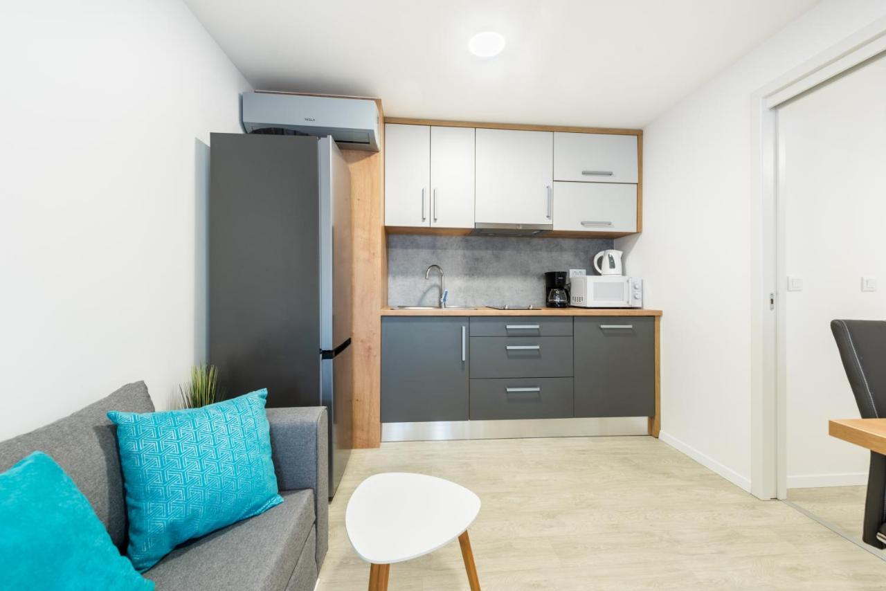 דראגה Luxury Mobile Home Pretty Green - Premium - Oaza Mira Resort -50 M From The Beach מראה חיצוני תמונה