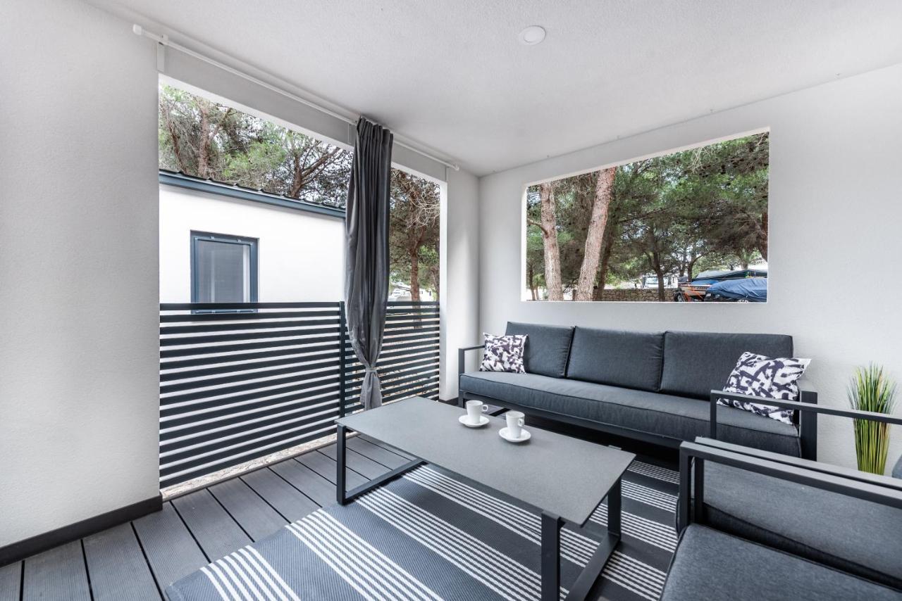 דראגה Luxury Mobile Home Pretty Green - Premium - Oaza Mira Resort -50 M From The Beach מראה חיצוני תמונה
